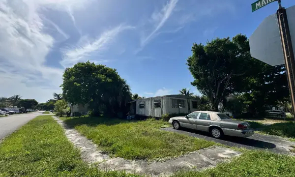22850 Cascade Place, Boca Raton, FL 33428