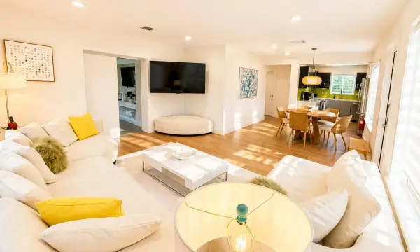 800 SE 11th Court, Fort Lauderdale, FL 33316