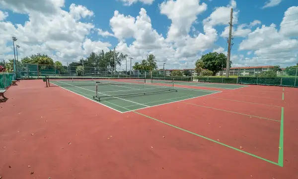 9200 N Hollybrook Lake Drive 310, Pembroke Pines, FL 33025