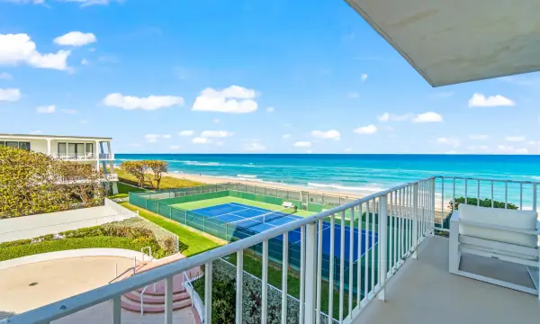 2295 S Ocean Boulevard 425, Palm Beach, FL 33480