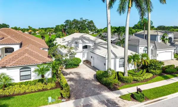 16131 Villa Vizcaya Place, Delray Beach, FL 33446