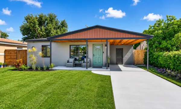 110 NW 56th Street, Oakland Park, FL 33309