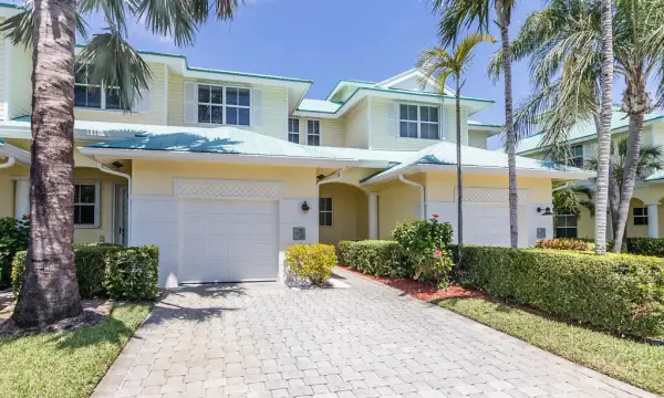 117 Barefoot Cove, Hypoluxo, FL 33462