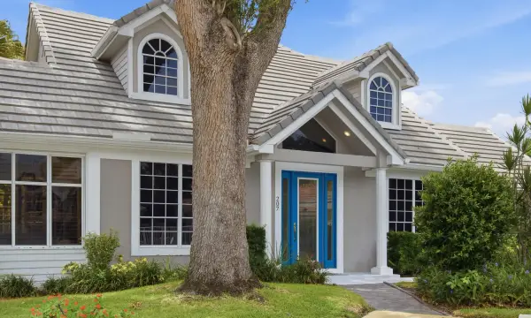 207 Woodsmuir Court, Palm Beach Gardens, FL 33418