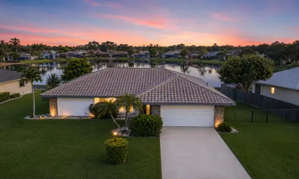 7407 Hazelwood Circle, Lake Worth, FL 33467