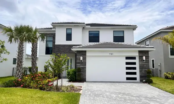 7181 Villamar Way, Lake Worth, FL 33463