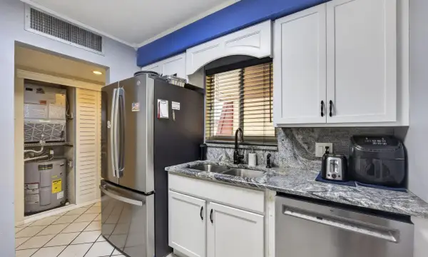 12027 Greenway Circle S 204, Royal Palm Beach, FL 33411