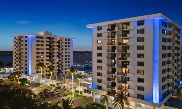 1200 Marine Way Apt 607, North Palm Beach, FL 33408