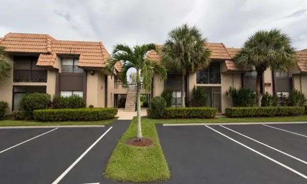 10730 Royal Palm Boulevard 4-3, Coral Springs, FL 33065