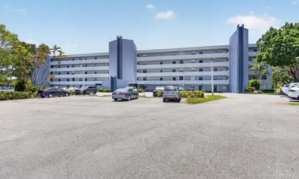 5301 NW 2nd Avenue, Boca Raton, FL 33487
