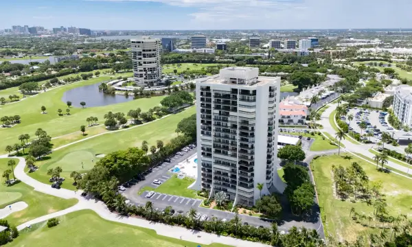 2000 Presidential Way 501, West Palm Beach, FL 33401