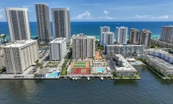 1865 S Ocean Drive 17h, Hallandale Beach, FL 33009