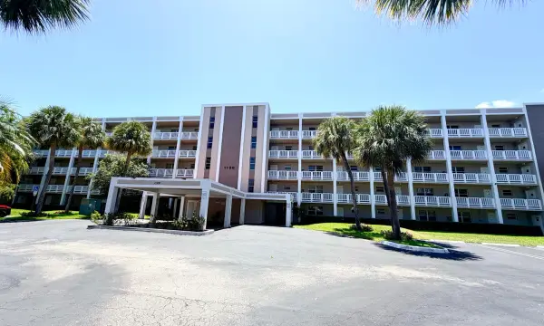 1100 NW 87th Avenue 406, Coral Springs, FL 33071