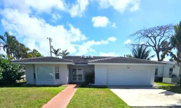 2648 NE 9th Street, Pompano Beach, FL 33062