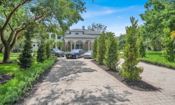 6041 NW 84th Terrace, Parkland, FL 33067