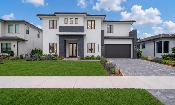 13044 Davie Oaks Drive, Davie, FL 33325