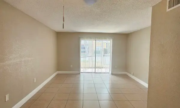 4324 NW 9th Avenue 6-1c, Deerfield Beach, FL 33064