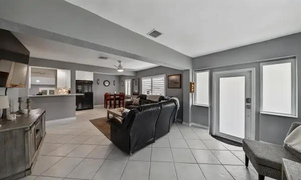 800 SW 19th Street, Fort Lauderdale, FL 33315