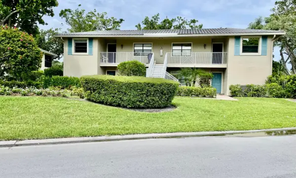 1 Westgate Lane 1b, Boynton Beach, FL 33436