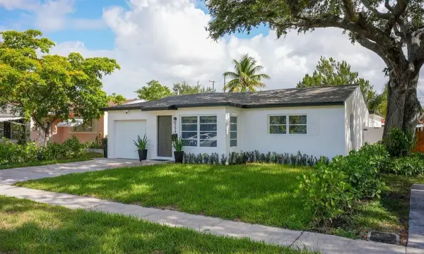 254 SW 6th Street, Dania Beach, FL 33004