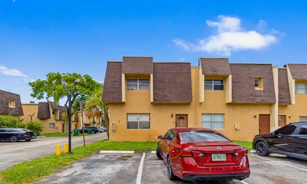 5655 Blueberry Court 1, Lauderhill, FL 33313