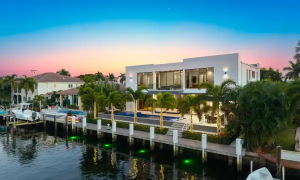 2631 NE 48th Court, Lighthouse Point, FL 33064