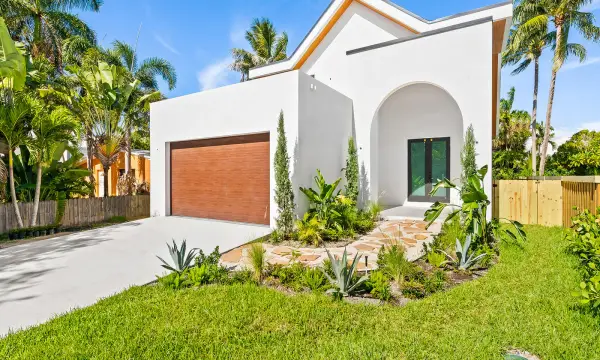 1628 NE 17th Avenue, Fort Lauderdale, FL 33305