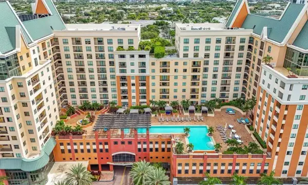 110 N Federal Highway 501, Fort Lauderdale, FL 33301