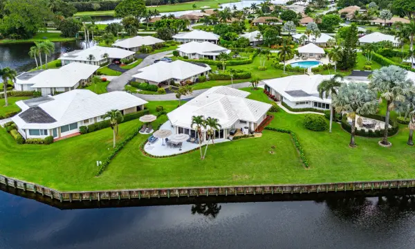 362 Yorktowne Circle, Atlantis, FL 33462