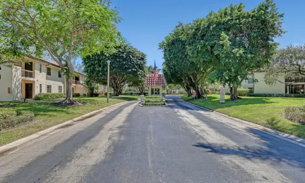 21662 Arriba Real 44-d, Boca Raton, FL 33433