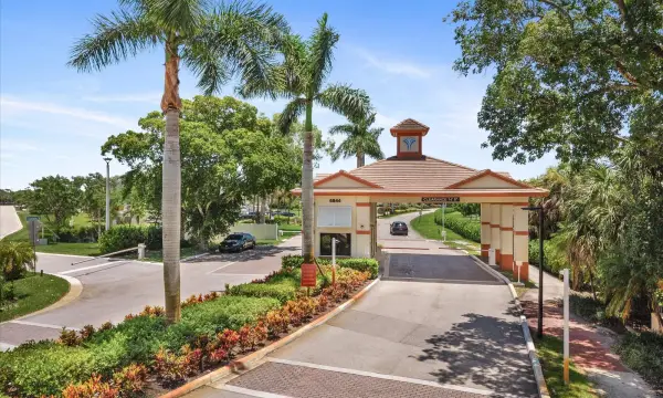 4266 Deste Court 302, Lake Worth, FL 33467