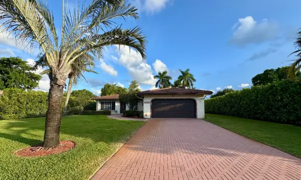 10520 NW 43rd Court, Coral Springs, FL 33065