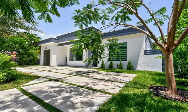 3933 Washington Street, Hollywood, FL 33021