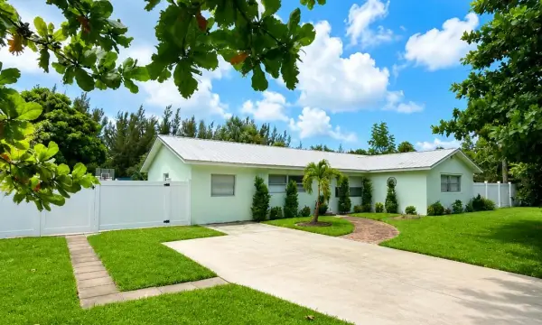 6739 Patricia Drive, West Palm Beach, FL 33413