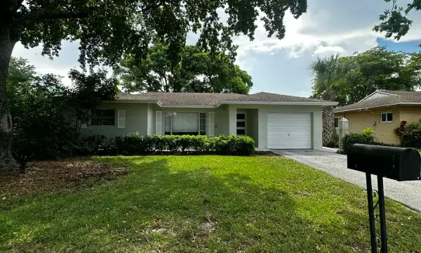 8211 NW 91st Avenue, Tamarac, FL 33321