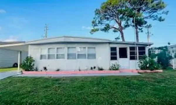6308 S Ash Lane, Lantana, FL 33462
