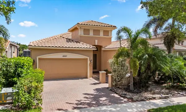 8887 Via Prestigio W, Wellington, FL 33411