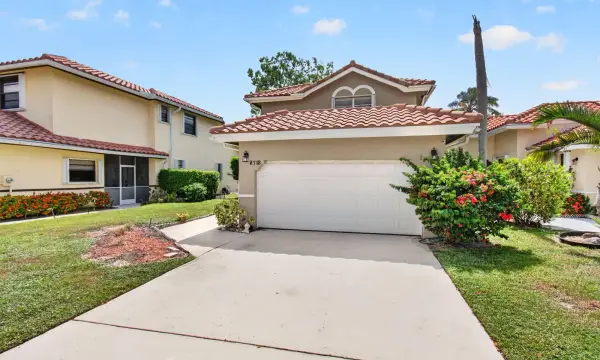 8718 Via Reale, Boca Raton, FL 33496
