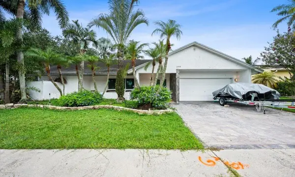 11650 NW 39th Place, Sunrise, FL 33323