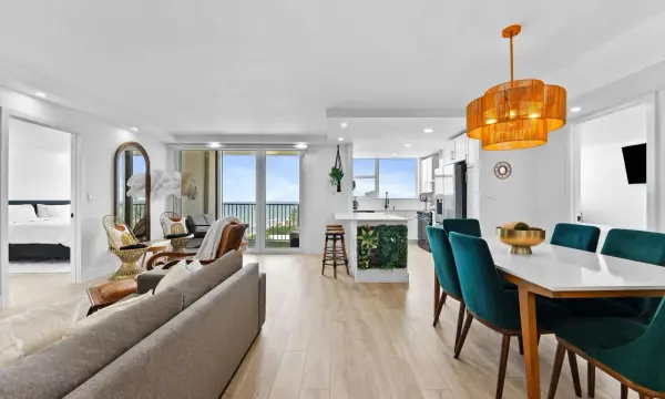 1237 Hillsboro Mile 604, Hillsboro Beach, FL 33062