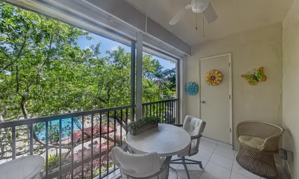255 S Cypress Road 342, Pompano Beach, FL 33060