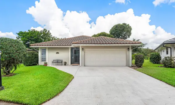 1752 Riverwood Lane, Coral Springs, FL 33071
