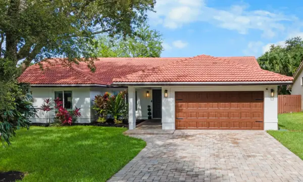 5145 NW 99th Way, Coral Springs, FL 33076