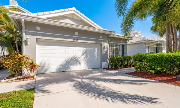6957 Blue Skies Drive, Lake Worth, FL 33463
