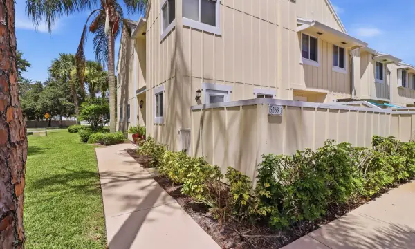6263 Riverwalk Lane, Unit 1, Jupiter, FL, 33458