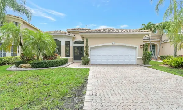 6041 SW 195th Avenue, Pembroke Pines, FL 33332