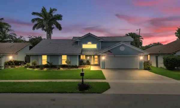 1711 W Oak Knoll Circle, Davie, FL 33324