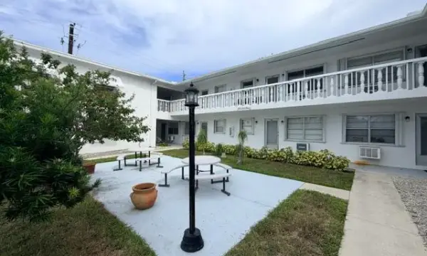 315 7th Avenue S 6b, Lake Worth Beach, FL 33460