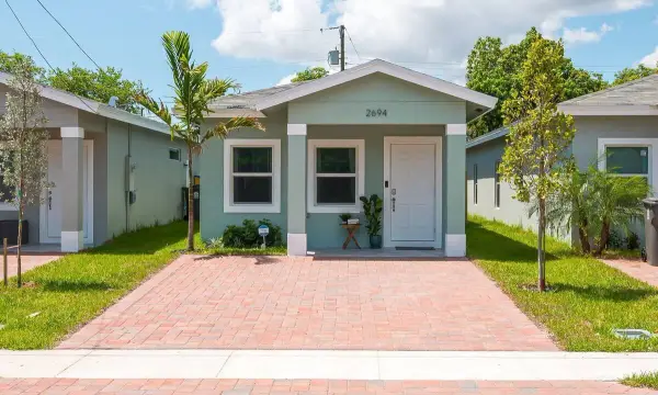 2694 Nokomis Avenue, West Palm Beach, FL 33409