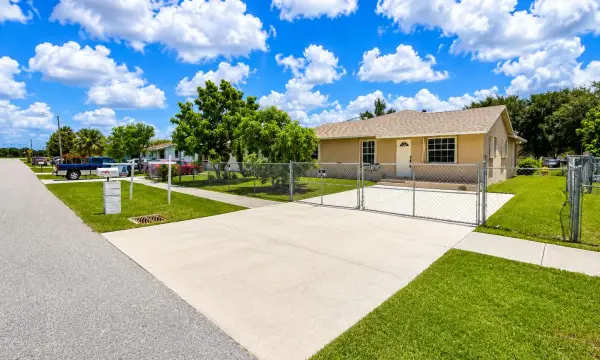 8874 Eldorado Drive, Pahokee, FL 33476